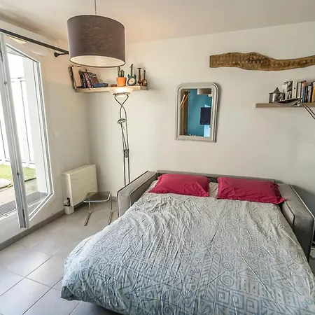Apartamento Pleasant Love Nest With A Lovely Balcony Nantes